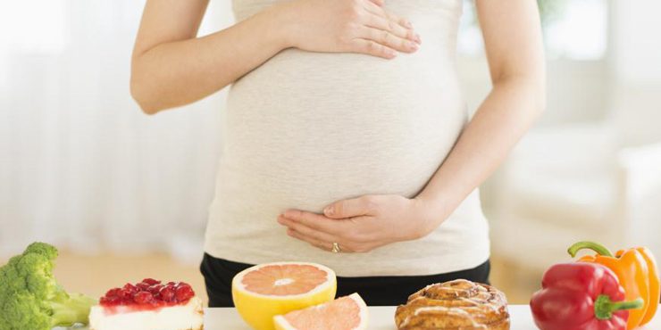 bir-gebe-nasil-beslenmelidir